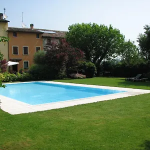 Casale Onida Bed & Breakfast